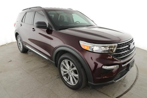 BURGUNDY VELVET MET TINT CC 2022 Ford Explorer XLT