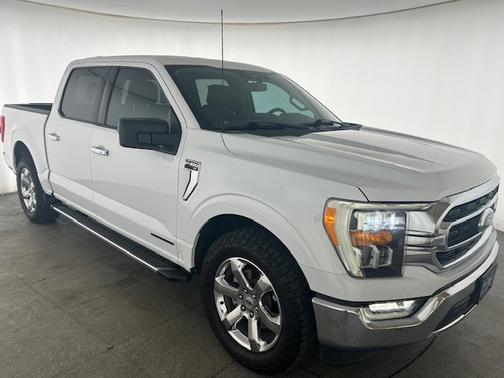 OXFORD WHITE 2022 Ford F-150 XLT