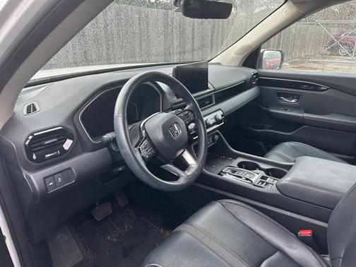 2023 Honda Pilot EX-L 8-PASSENGER