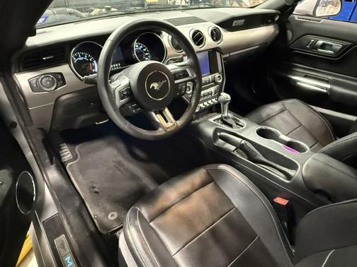 ICONIC SILVER 2021 Ford Mustang PREMIUM