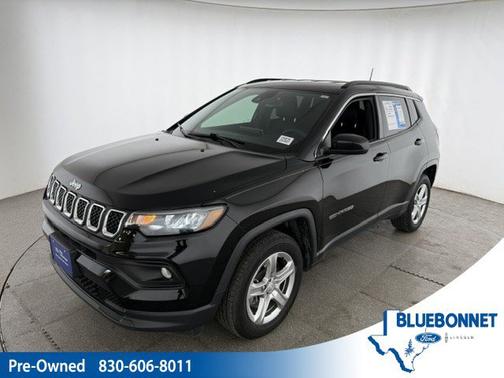 Diamond Black Crystal Pearlcoat 2023 Jeep Compass LATITUDE