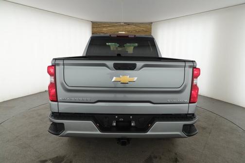Sterling Gray Metallic 2026 Chevrolet Silverado 1500 CUSTOM