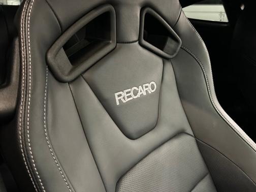 2022 Ford Mustang MACH 1