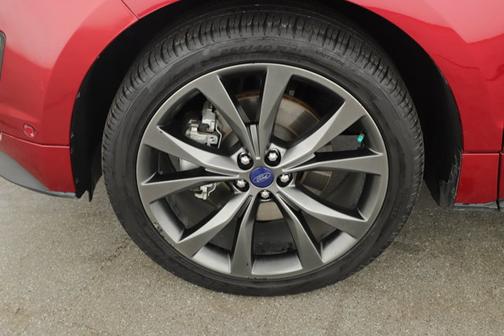 2018 Ford Edge SPORT
