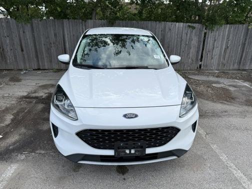 OXFORD WHITE 2021 Ford Escape SE