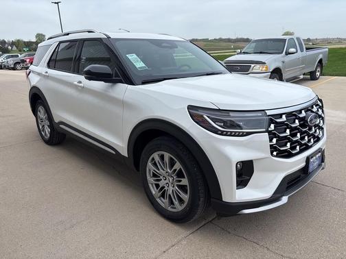 2025 Ford Explorer Platinum