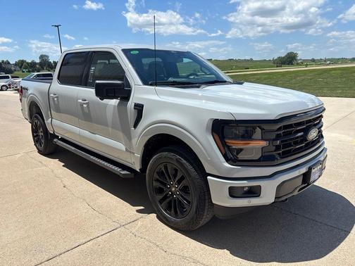 Avalanche 2026 Ford F-150 XLT