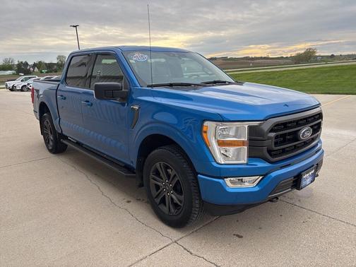 Blue Metallic 2021 Ford F-150 XLT