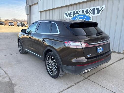2019 Lincoln Nautilus Reserve