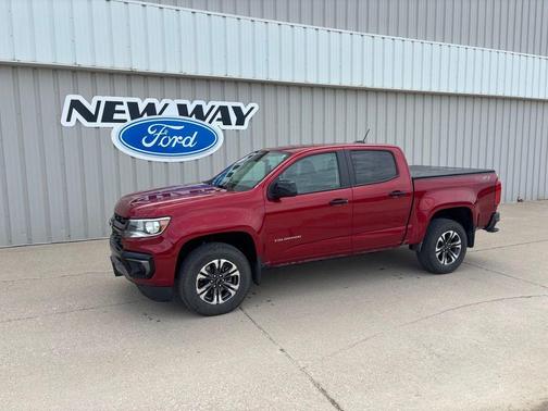 Cherry Red Tintcoat 2022 Chevrolet Colorado Z71