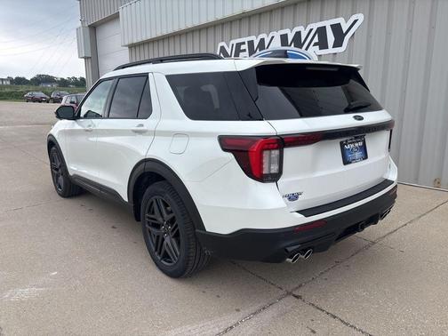 Star White 2026 Ford Explorer ST