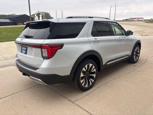 Space White Metallic 2026 Ford Explorer Platinum