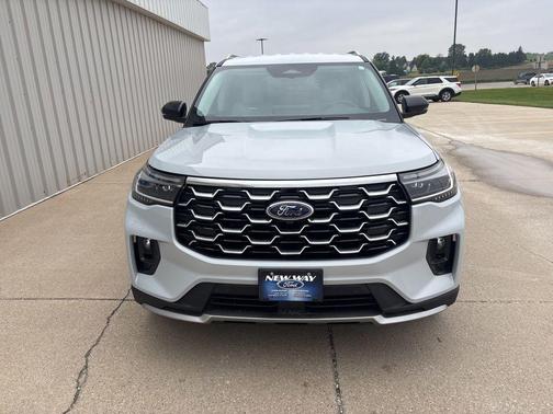 Space White Metallic 2026 Ford Explorer Platinum