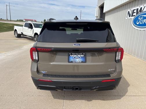Gray 2026 Ford Explorer ST-Line