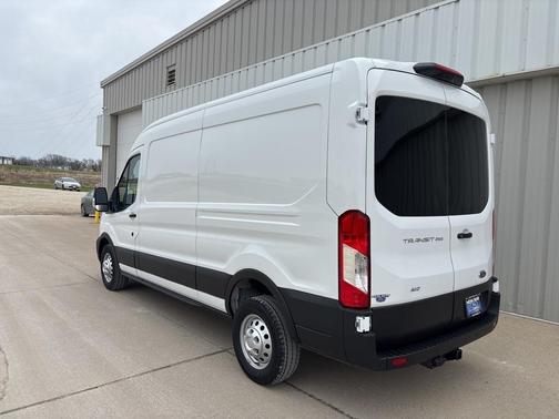 2025 Ford Transit-250 148 WB Medium Roof Cargo