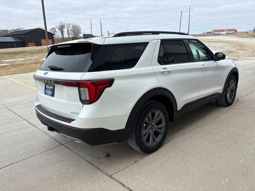 Star White 2026 Ford Explorer Active