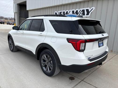 Star White 2026 Ford Explorer Active