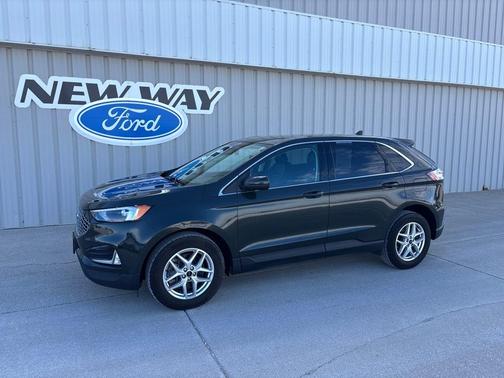 Green Metallic 2024 Ford Edge SEL