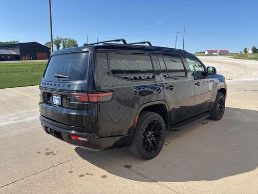 Diamond Black 2022 Jeep Wagoneer Series II