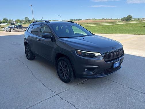 Granite Crystal Clearcoat Metallic 2021 Jeep Cherokee Latitude Lux