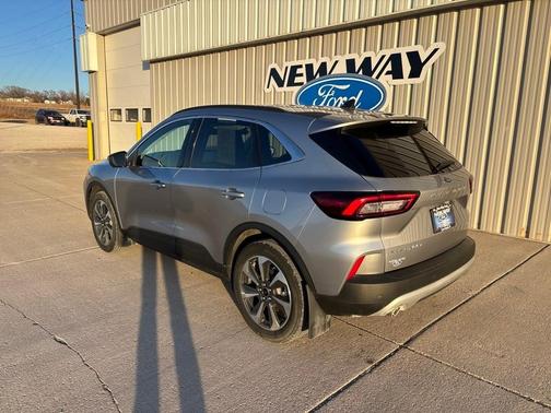 2023 Ford Escape Platinum