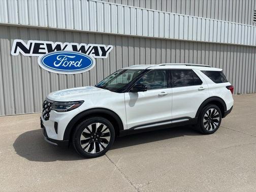 Star White 2026 Ford Explorer Platinum