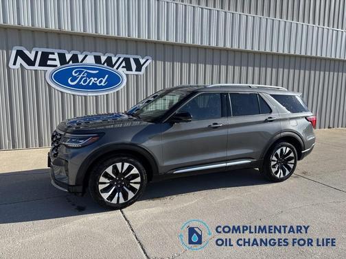 2025 Ford Explorer Platinum