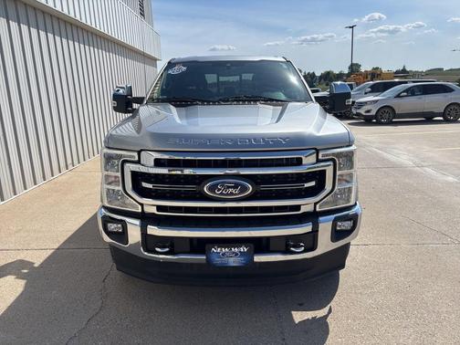 Iconic Silver Metallic 2021 Ford F-350 Lariat Super Duty