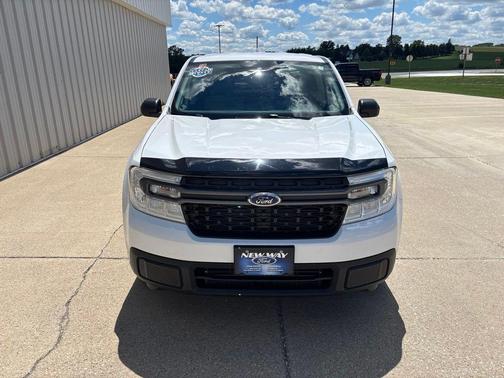 Oxford White 2024 Ford Maverick XLT