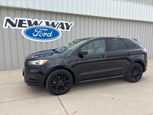 2022 Ford Edge SE