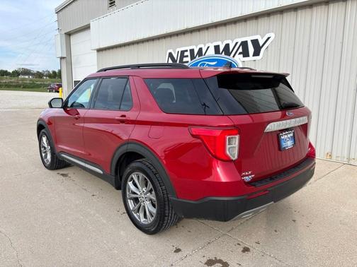 Red Metallic 2022 Ford Explorer XLT