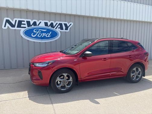 Rapid Red Metallic Tinted Clearcoat 2023 Ford Escape ST-Line