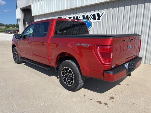 Chili Pepper Red 2023 Ford F-150 XLT