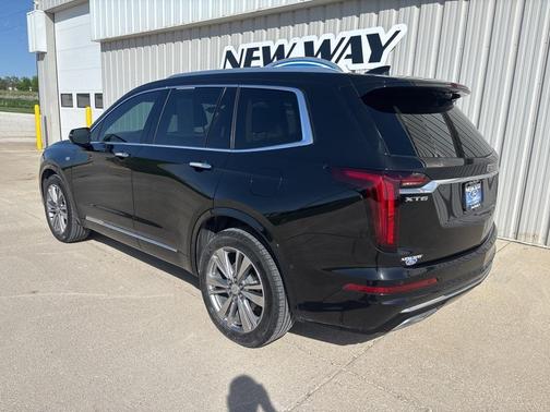 2024 Cadillac XT6 Premium Luxury FWD