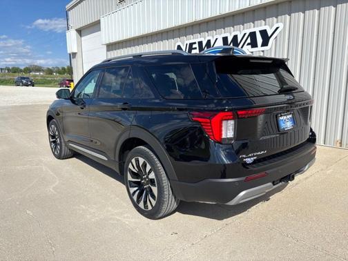Agate Black Metallic 2026 Ford Explorer Platinum