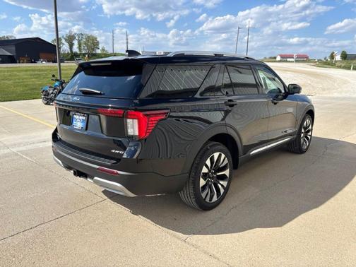 Agate Black Metallic 2026 Ford Explorer Platinum