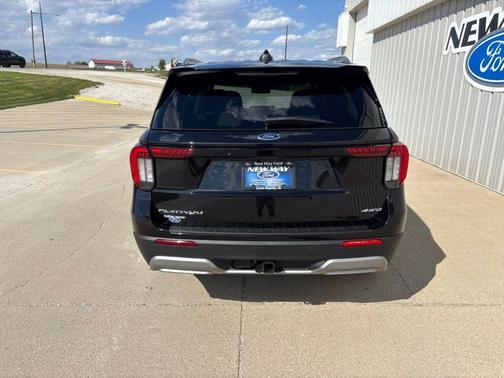 Agate Black Metallic 2026 Ford Explorer Platinum