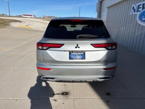 2024 Mitsubishi Outlander SE Black Edition