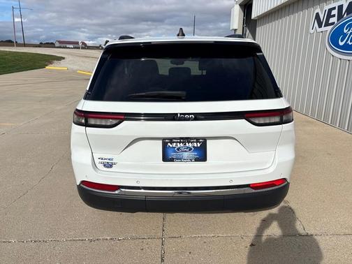 2023 Jeep Grand Cherokee 4xe Base