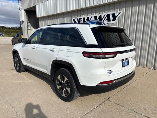2023 Jeep Grand Cherokee 4xe Base