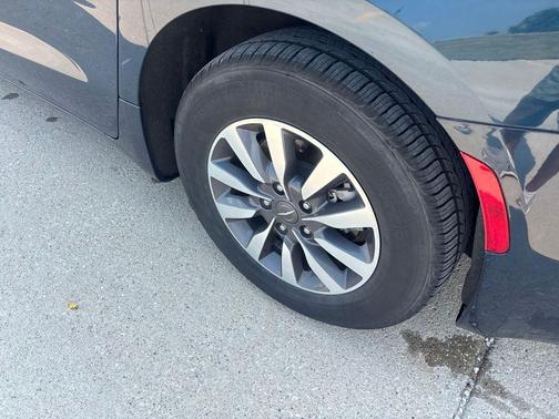 Fathom Blue Pearlcoat 2024 Chrysler Pacifica Hybrid Select