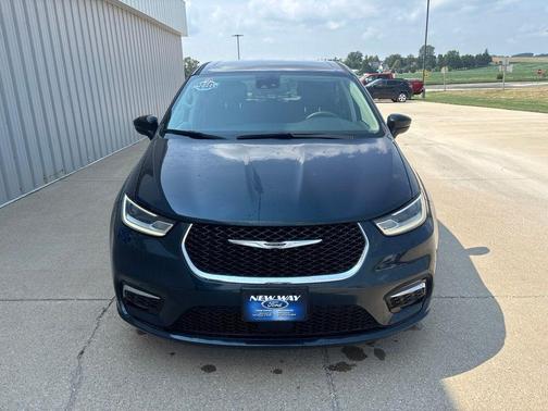 Fathom Blue Pearlcoat 2024 Chrysler Pacifica Hybrid Select