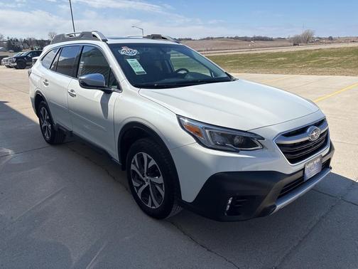 2022 Subaru Outback Touring