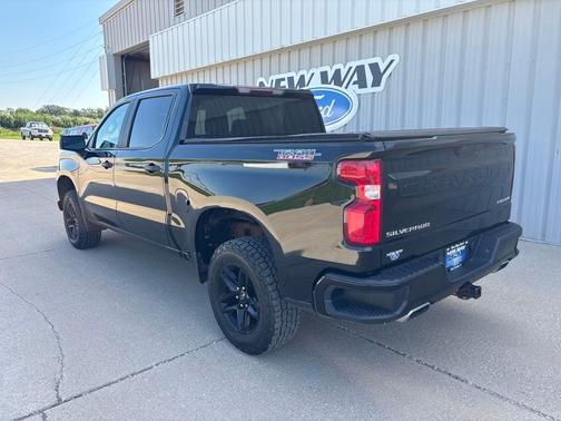 2020 Chevrolet Silverado 1500 Custom Trail Boss