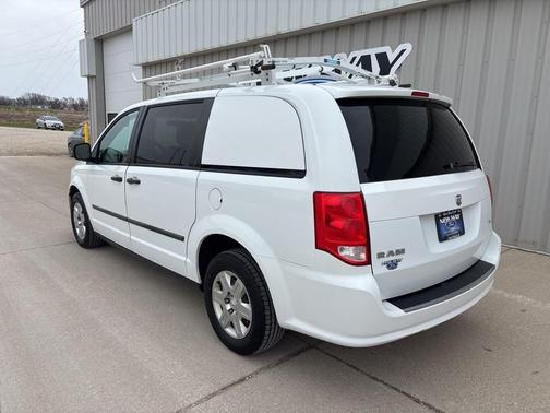 2014 RAM Cargo Tradesman