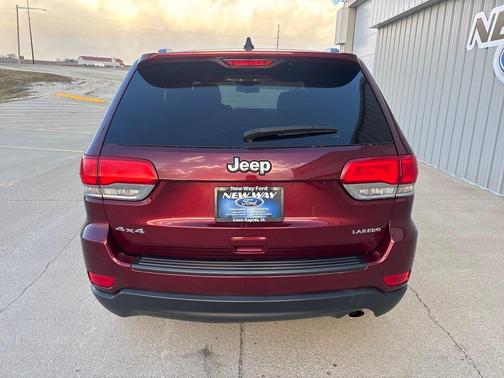 2016 Jeep Grand Cherokee Laredo