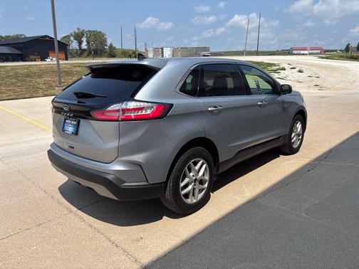Silver Metallic 2023 Ford Edge SEL