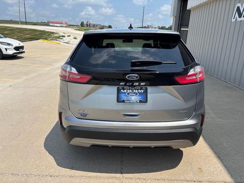 Silver Metallic 2023 Ford Edge SEL