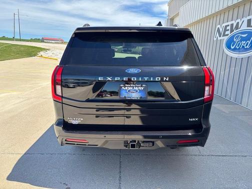 Agate Black Metallic 2026 Ford Expedition Max Active