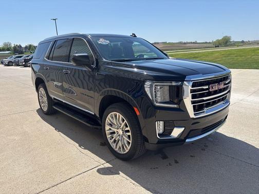 Onyx Black 2024 GMC Yukon SLT